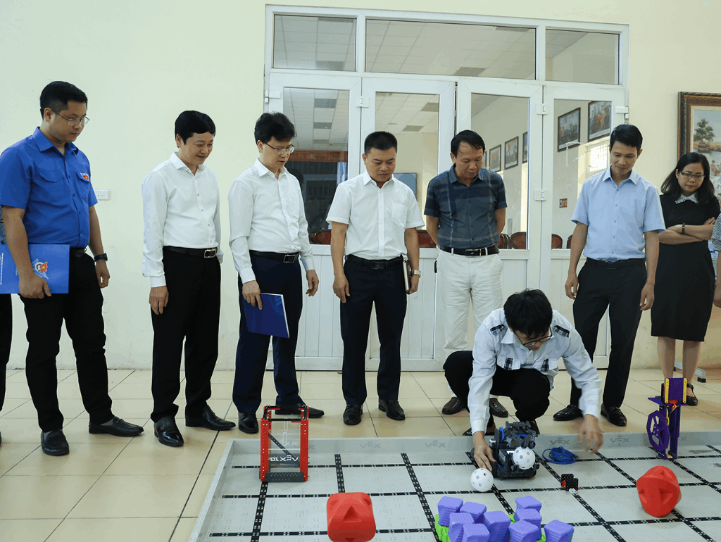 Bac Giang launches 1st Robocon Contest in 2024|https://kntc.bacgiang.gov.vn/web/chuyen-trang-english/detailed-news/-/asset_publisher/MVQI5B2YMPsk/content/bac-giang-launches-1st-robocon-contest-in-2024